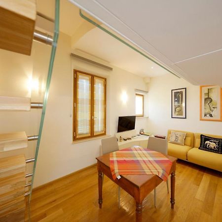 Siena Uptown - Sabrina'S Cozy Apartment Bagian luar foto