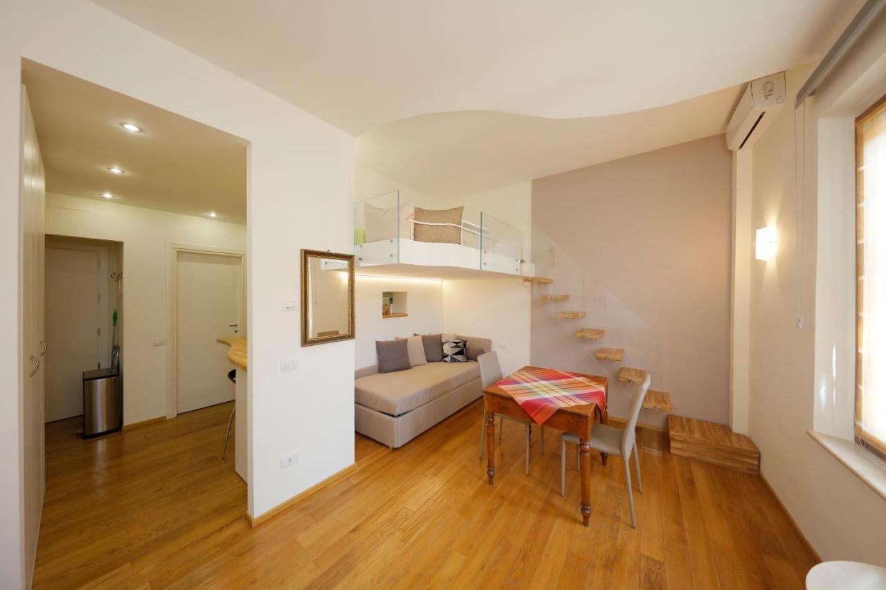 Siena Uptown - Sabrina'S Cozy Apartment Bagian luar foto