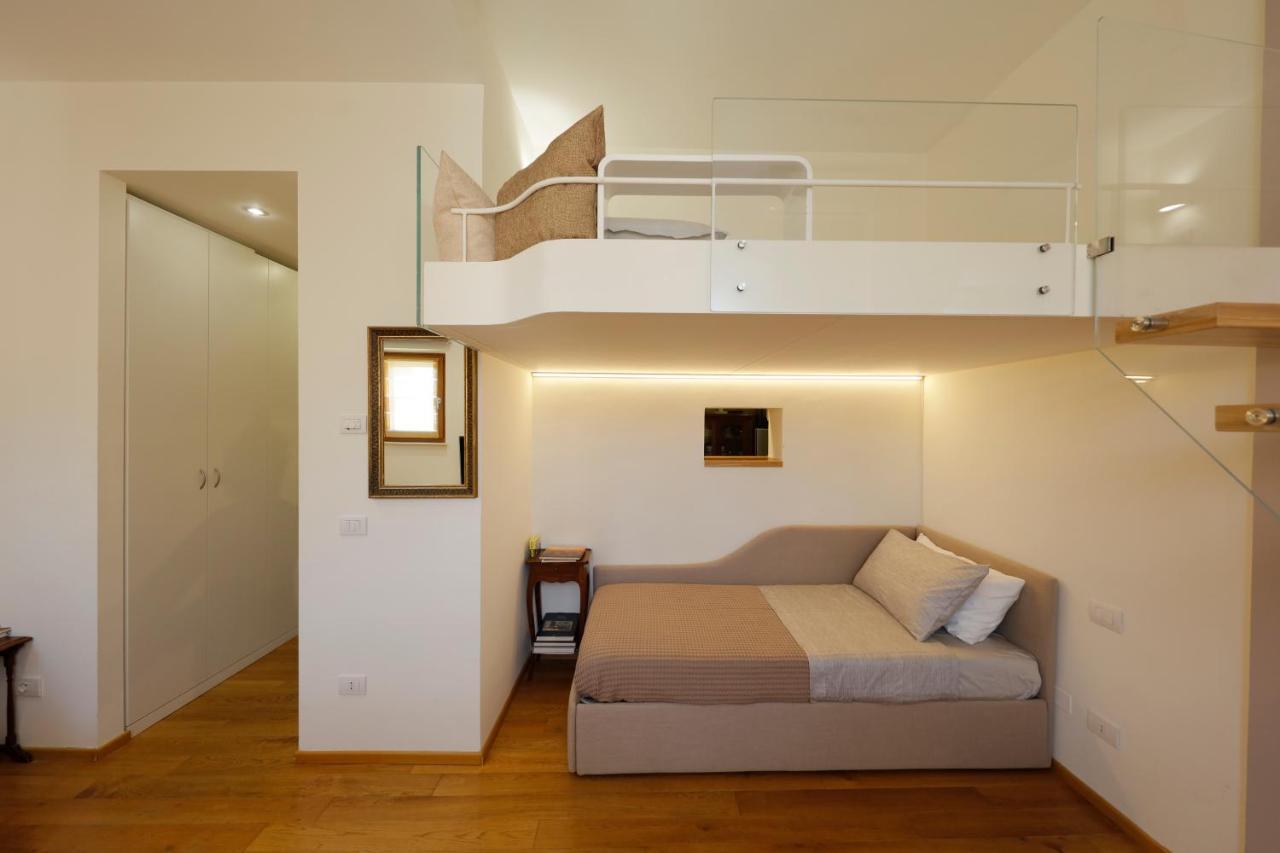 Siena Uptown - Sabrina'S Cozy Apartment Bagian luar foto