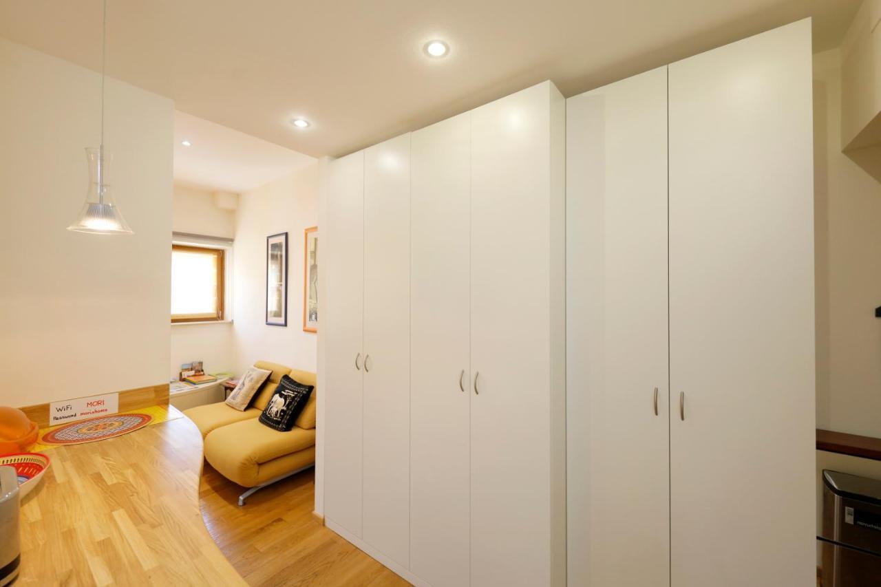 Siena Uptown - Sabrina'S Cozy Apartment Bagian luar foto
