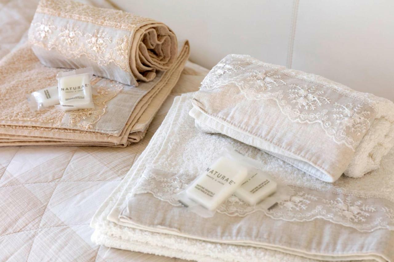 Siena Uptown - Sabrina'S Cozy Apartment Bagian luar foto