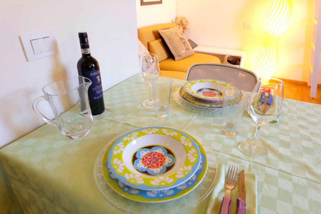 Siena Uptown - Sabrina'S Cozy Apartment Bagian luar foto